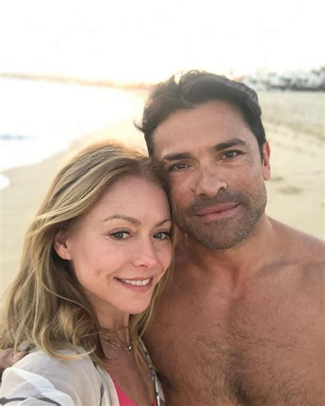 nude wives|Kelly Ripa shares nude selfie with husband Mark Consuelos